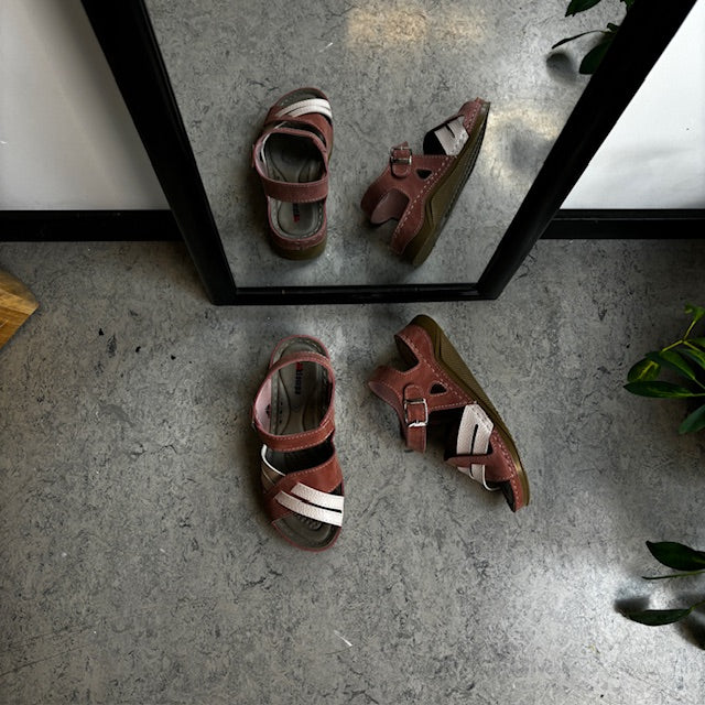 Rosa elegant sandal med hålfotsstöd - OBS 2:a sortering