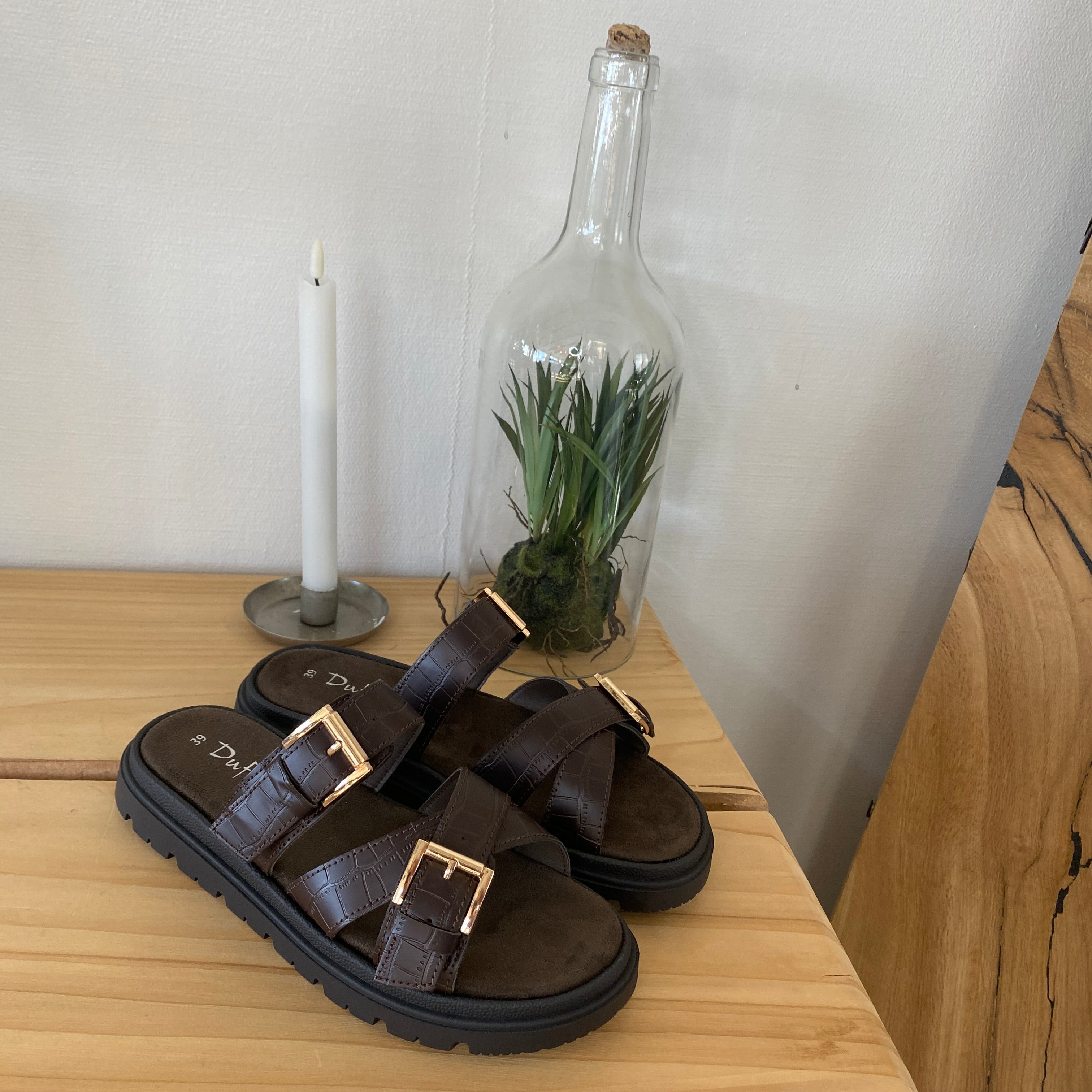 Mörkbrun, bekväm Duffy sandal med justerbara remmar & stabil sula