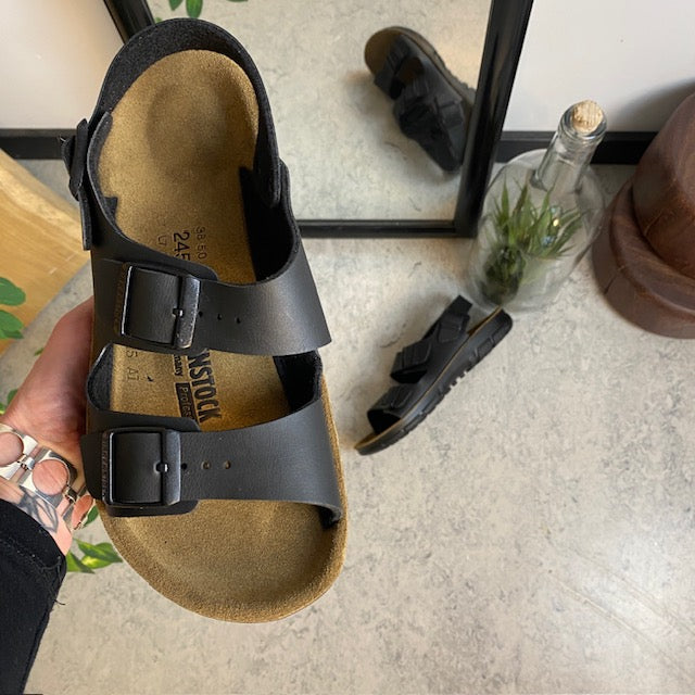 Svart Birkenstock Kano-sandal med halkfria sulor