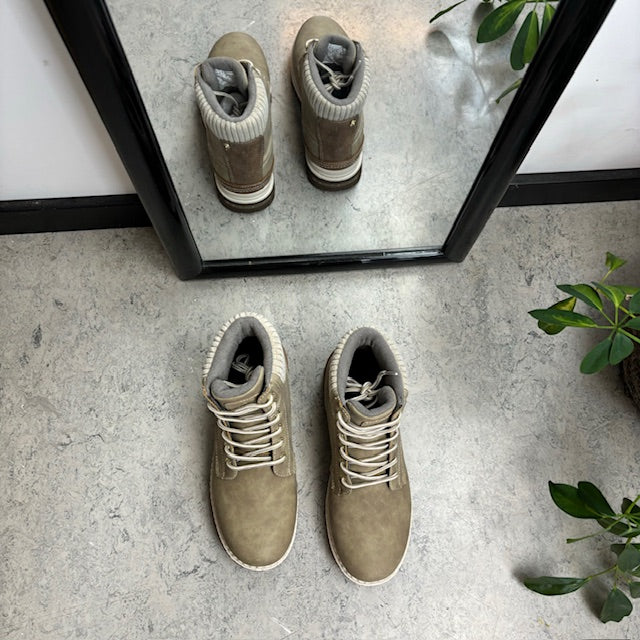 Whistler beige vinterstövel med lätt foder och smarta detaljer