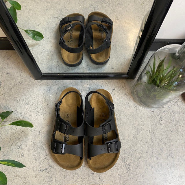 Svart Birkenstock Kano-sandal med halkfria sulor