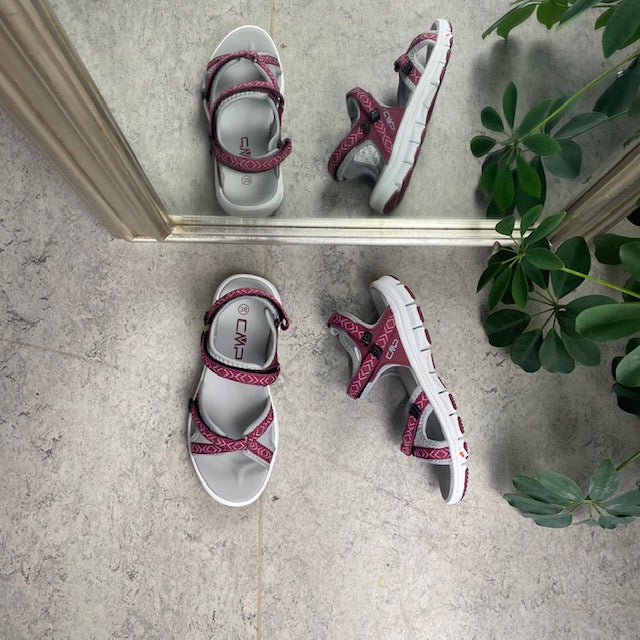 Bordeaux lättviktsandal med fantastisk komfort