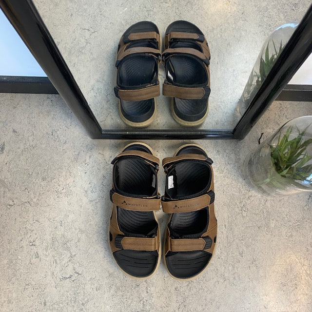 Brun vandringssandal för herrar från Whistler med bra svangstöd