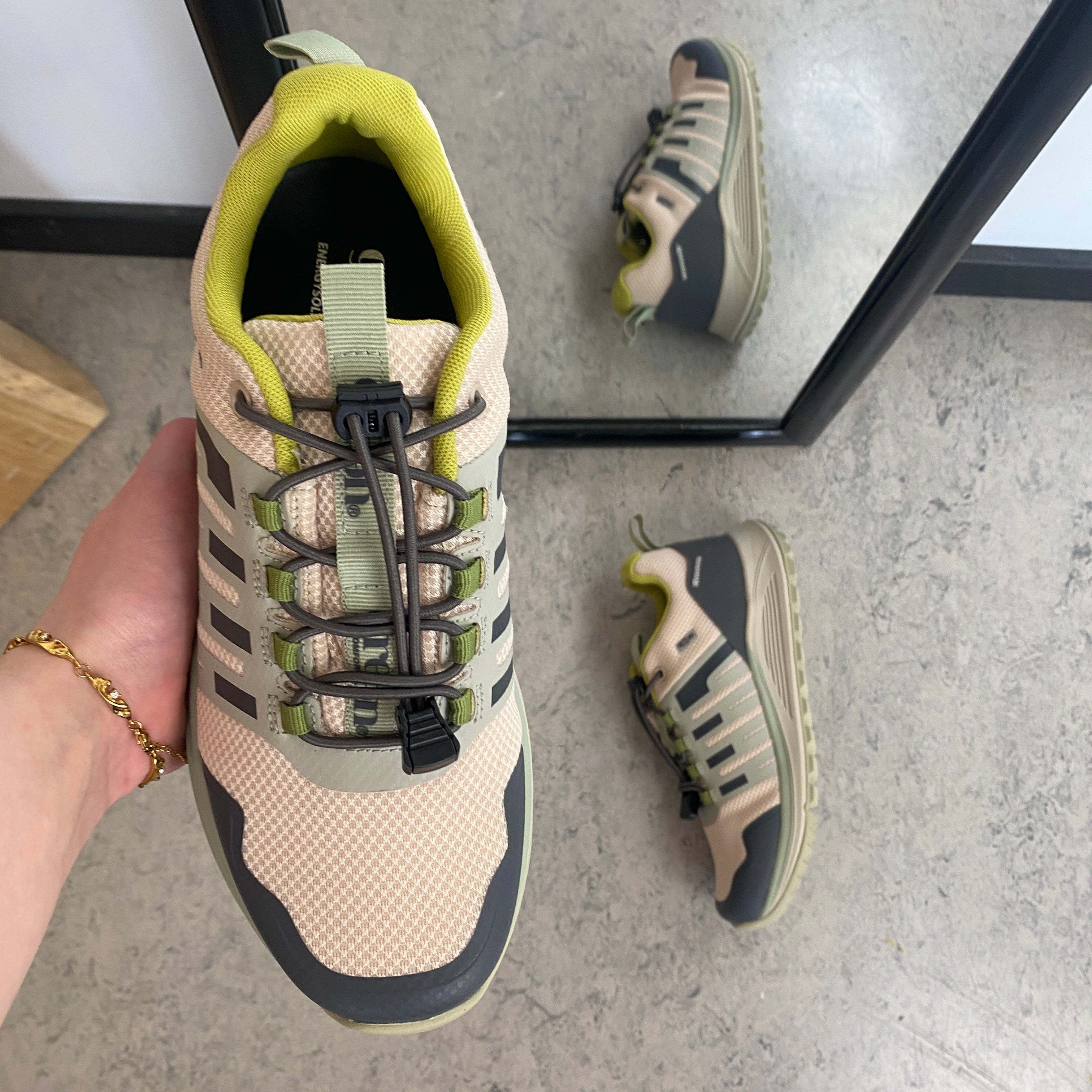 Vattentät vandringssko för dam i grön från Green Comfort