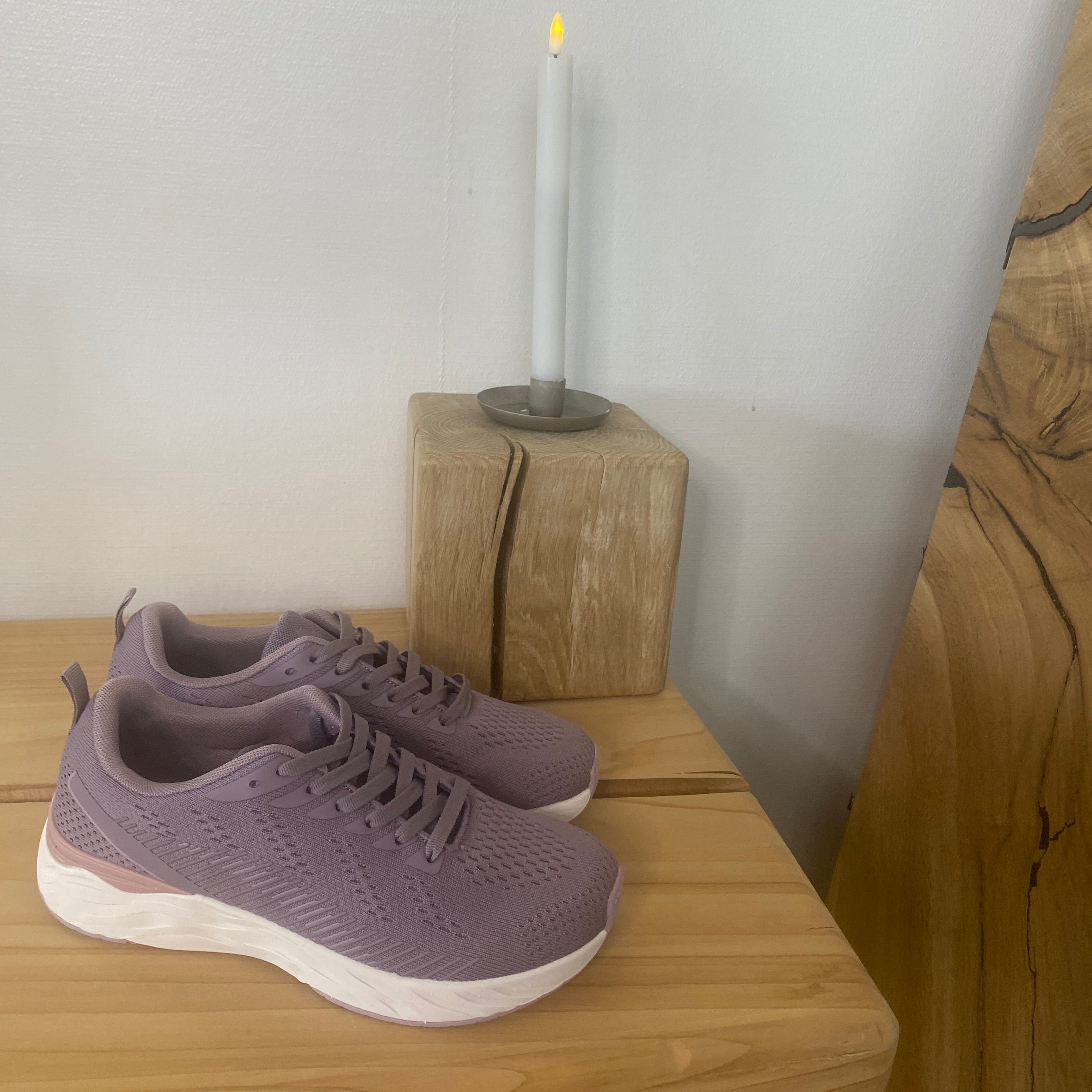 Linares W Wide Fit Shoe – mörkrosa lättviktsko med extra bredd