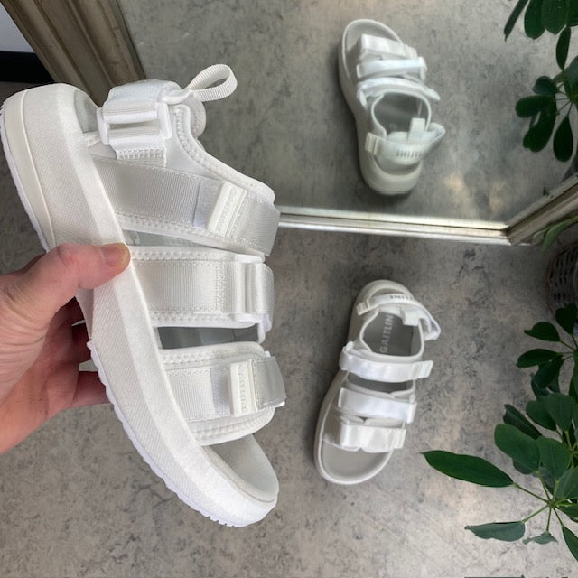 Gaitline Flow SP sandal – vit sandal med hålfotsstöd & IGNITE-skum