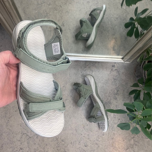 Olivgrön sportsandal med 3 kardborreband