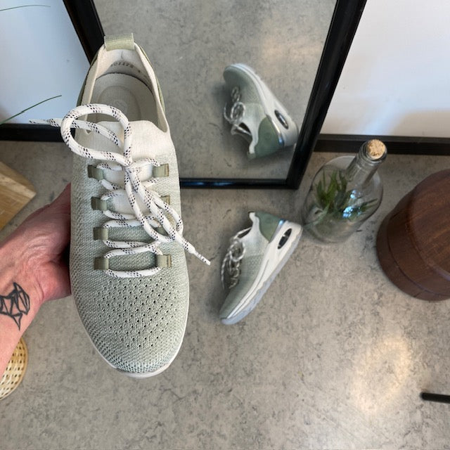 Remonte slip-on sneakers med bra hålfotsstöd