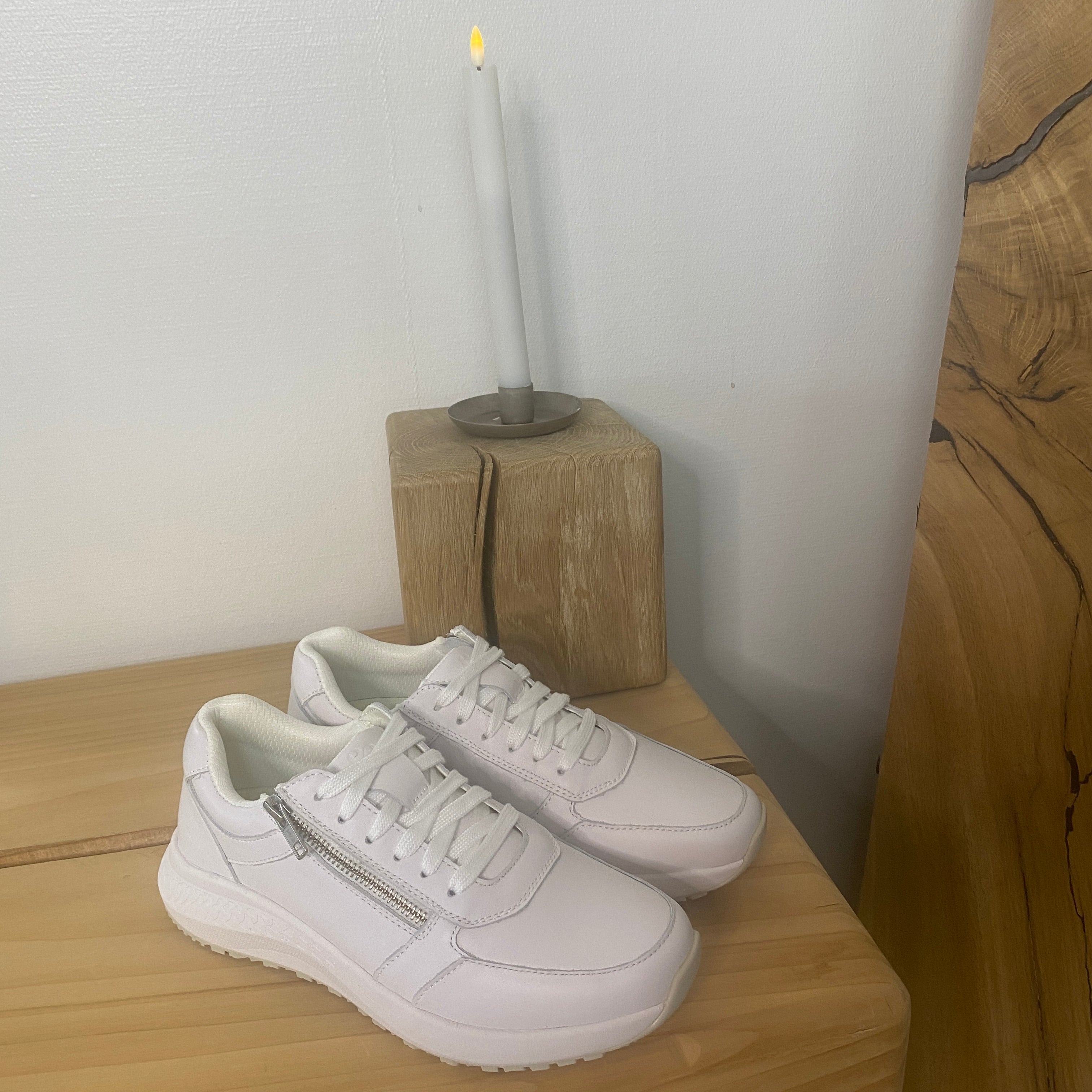 Zigga Zehra sneaker från Green Comfort – vit komfortsko i anilinskinn