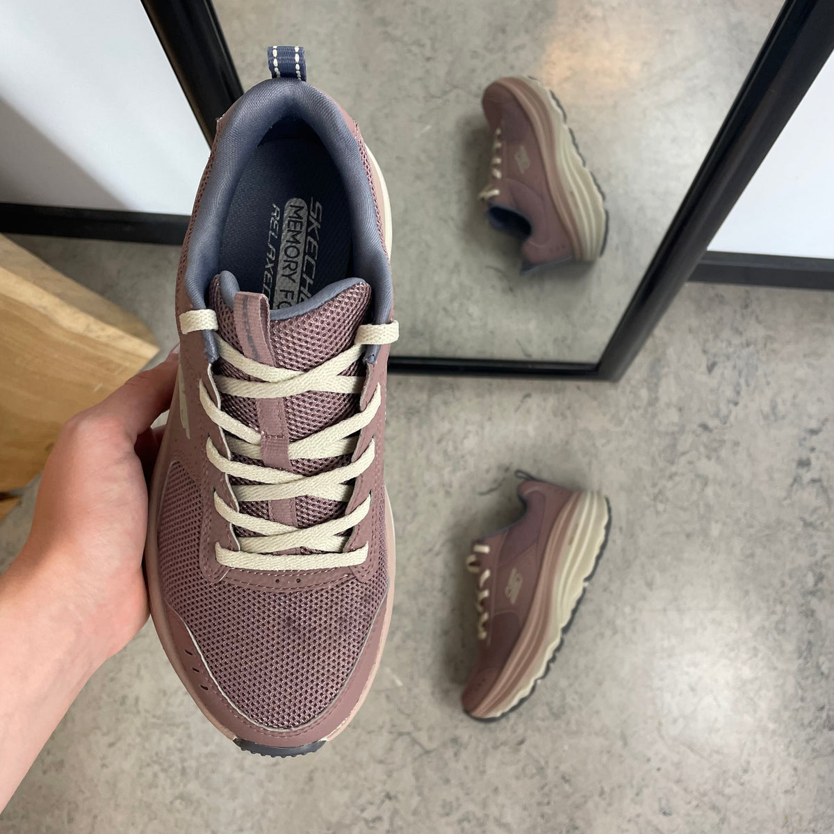Skechers Adventure skor - stötdämpande damskor med extra utrymme och komfort