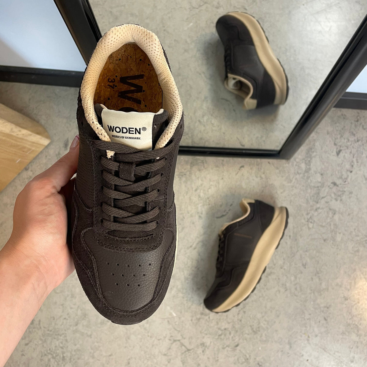 Mathilde Runner Leather – chokladbrun Woden-sneaker med lätt gångsula
