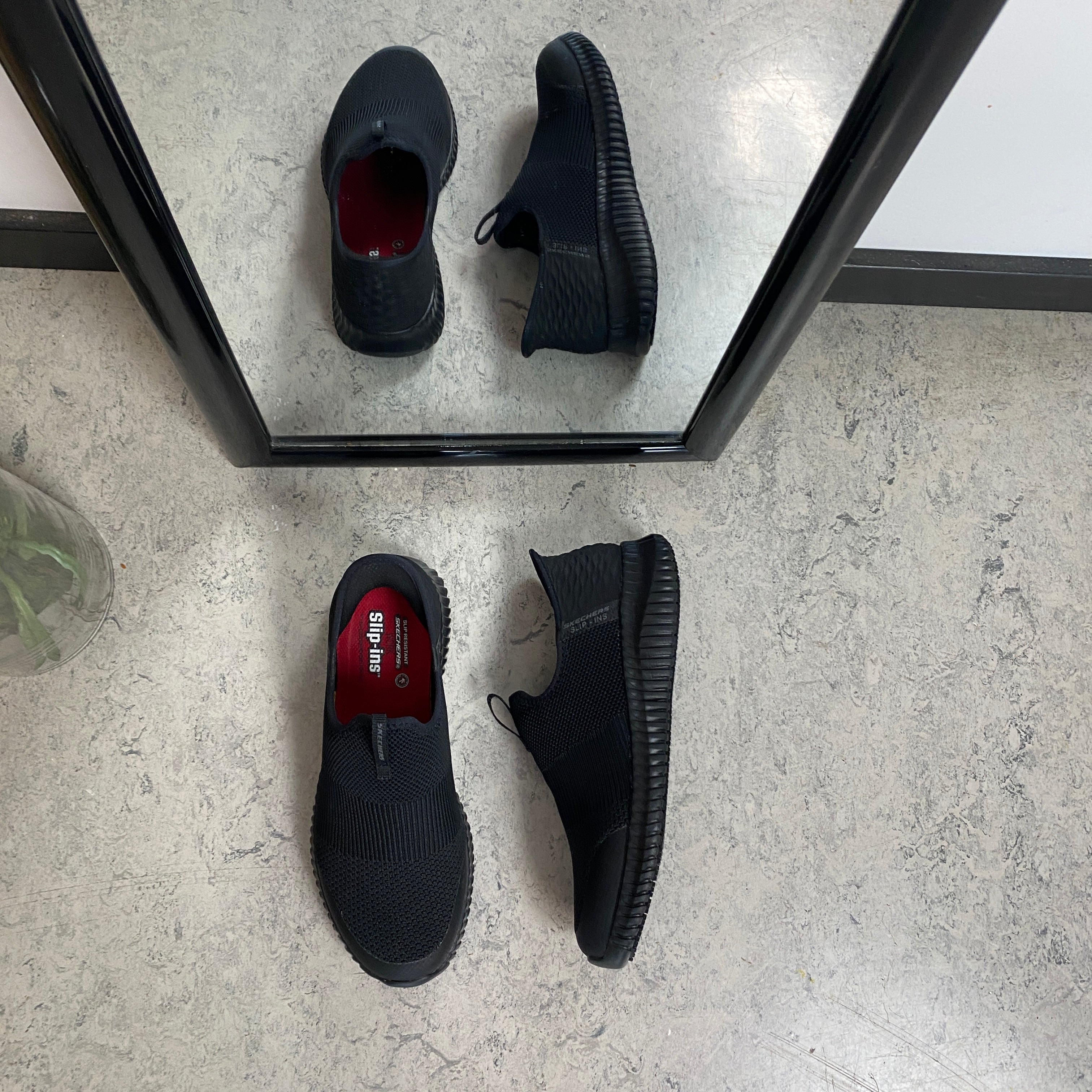 Skechers Work slip-in-sko – Komfort och säkerhet hela arbetsdagen