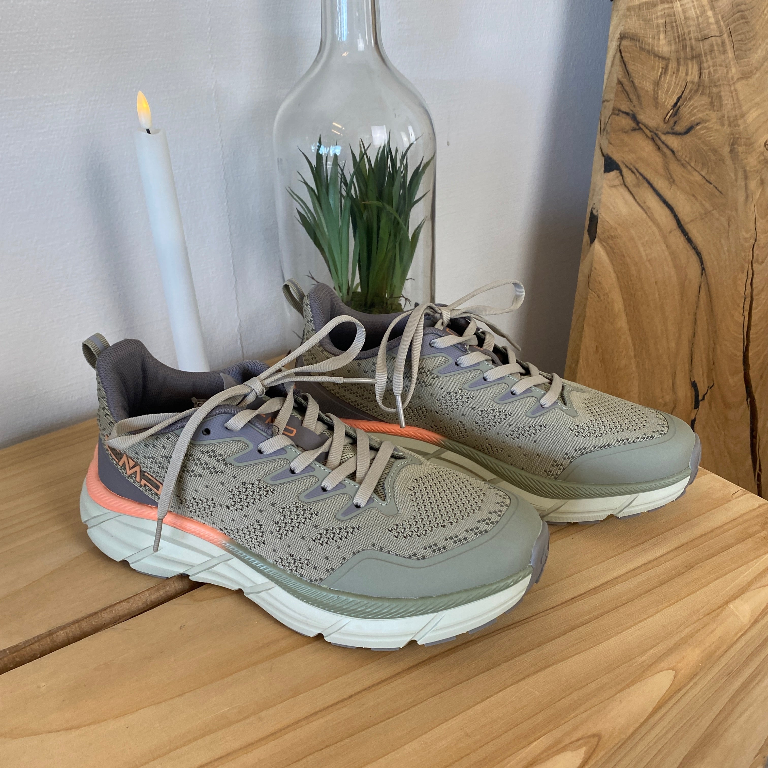 CMP Rahmsy Wmn Multifunctional Shoes – olivgrön med orange detalj vid hälen