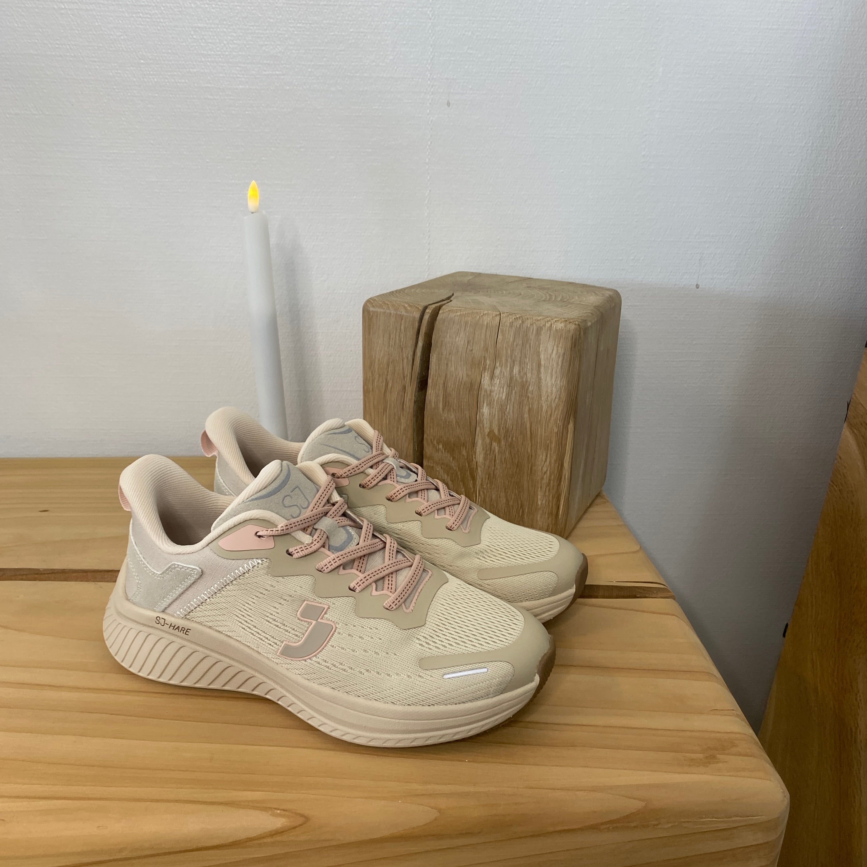 Beige lättviktsko – SSKbutiken.se