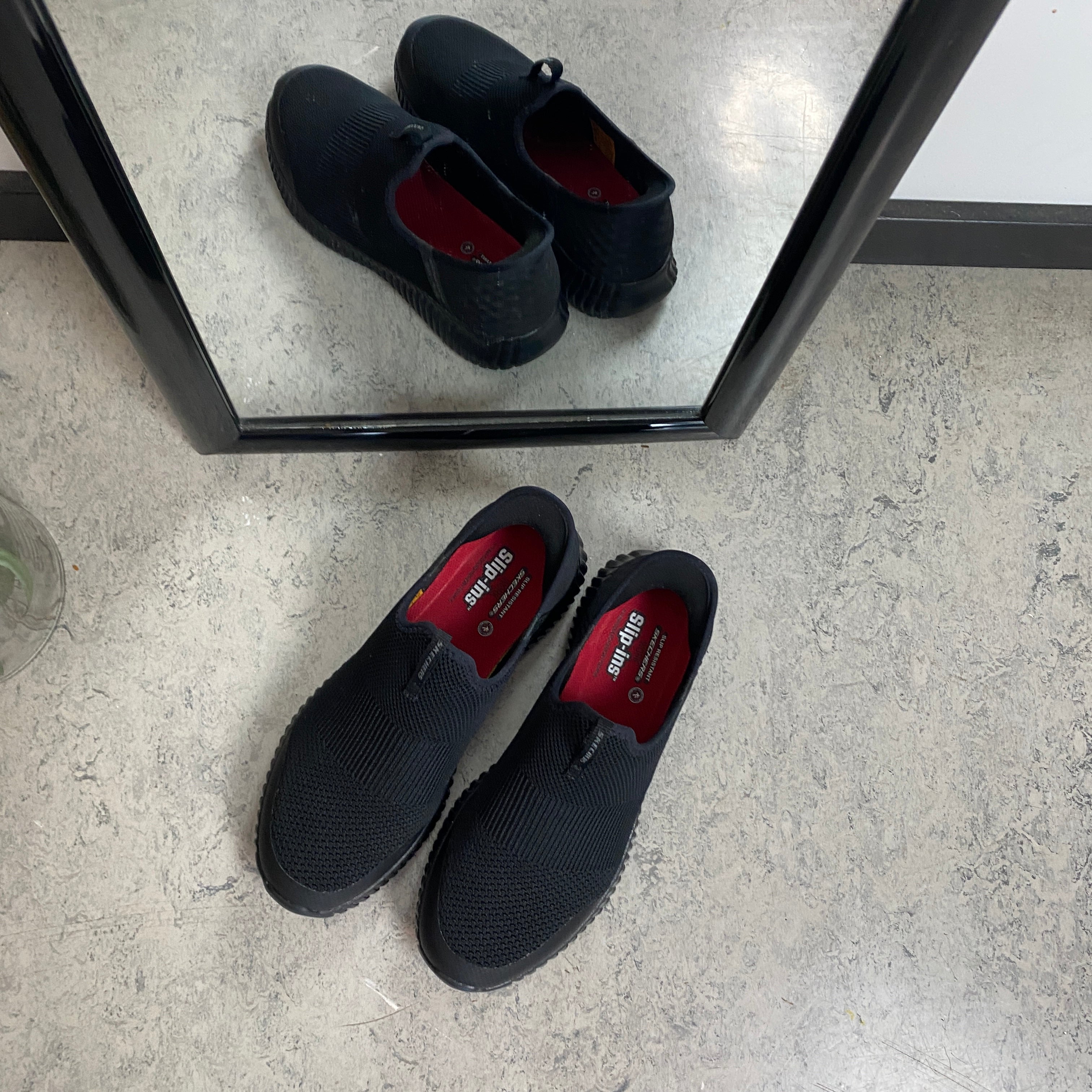 Skechers Work slip-in-sko – Komfort och säkerhet hela arbetsdagen