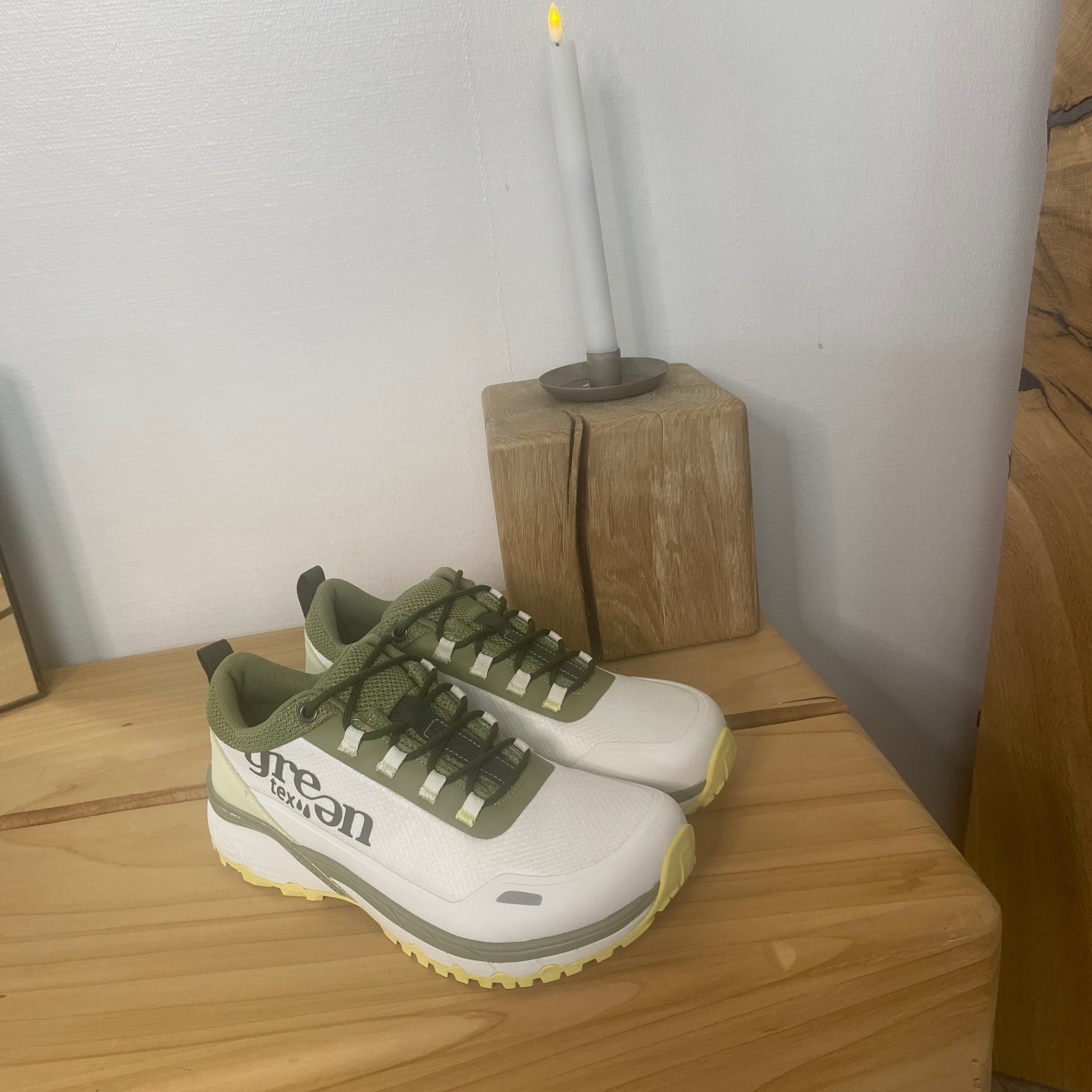 Green Comfort Trysil Torbjorg – Vit med kakigrön