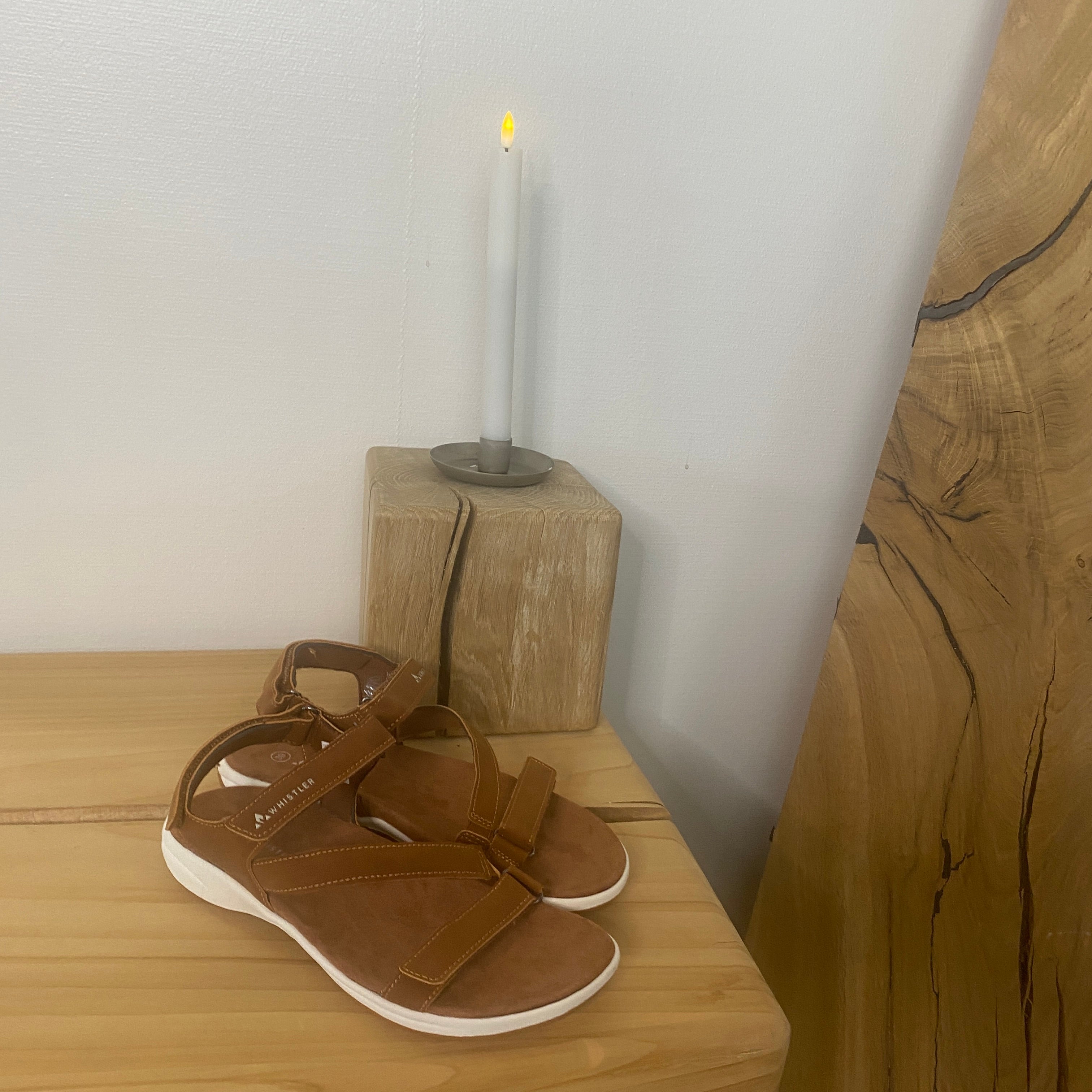 Malena W sandal – brun sandal med bra hålfotsstöd & justerbara remmar