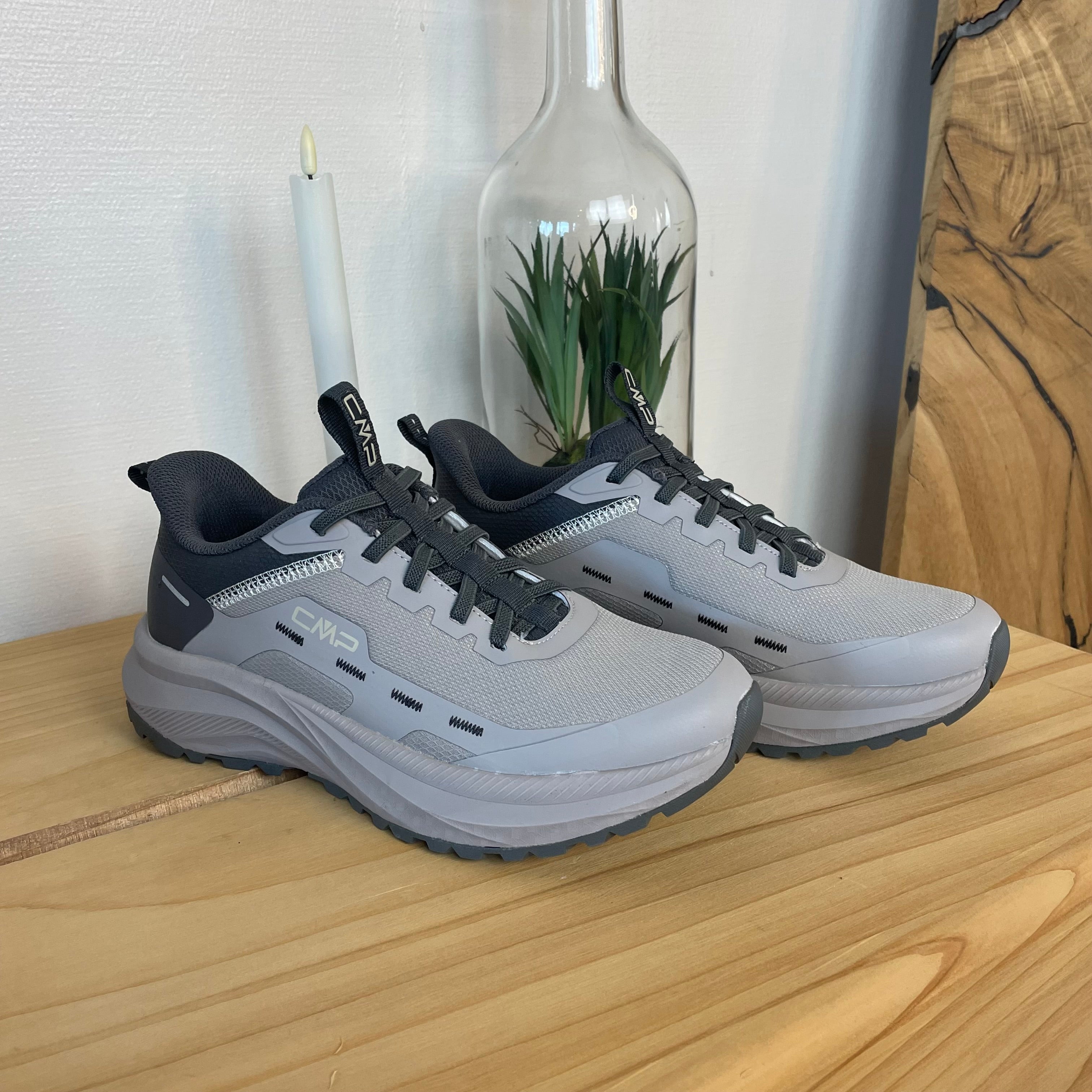 CMP Kymber Easy-Fit – ljusgrå sneaker med elastiska snören