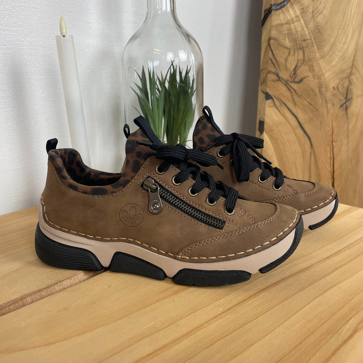 Rieker sneakers för dam i brun med leoparddetaljer