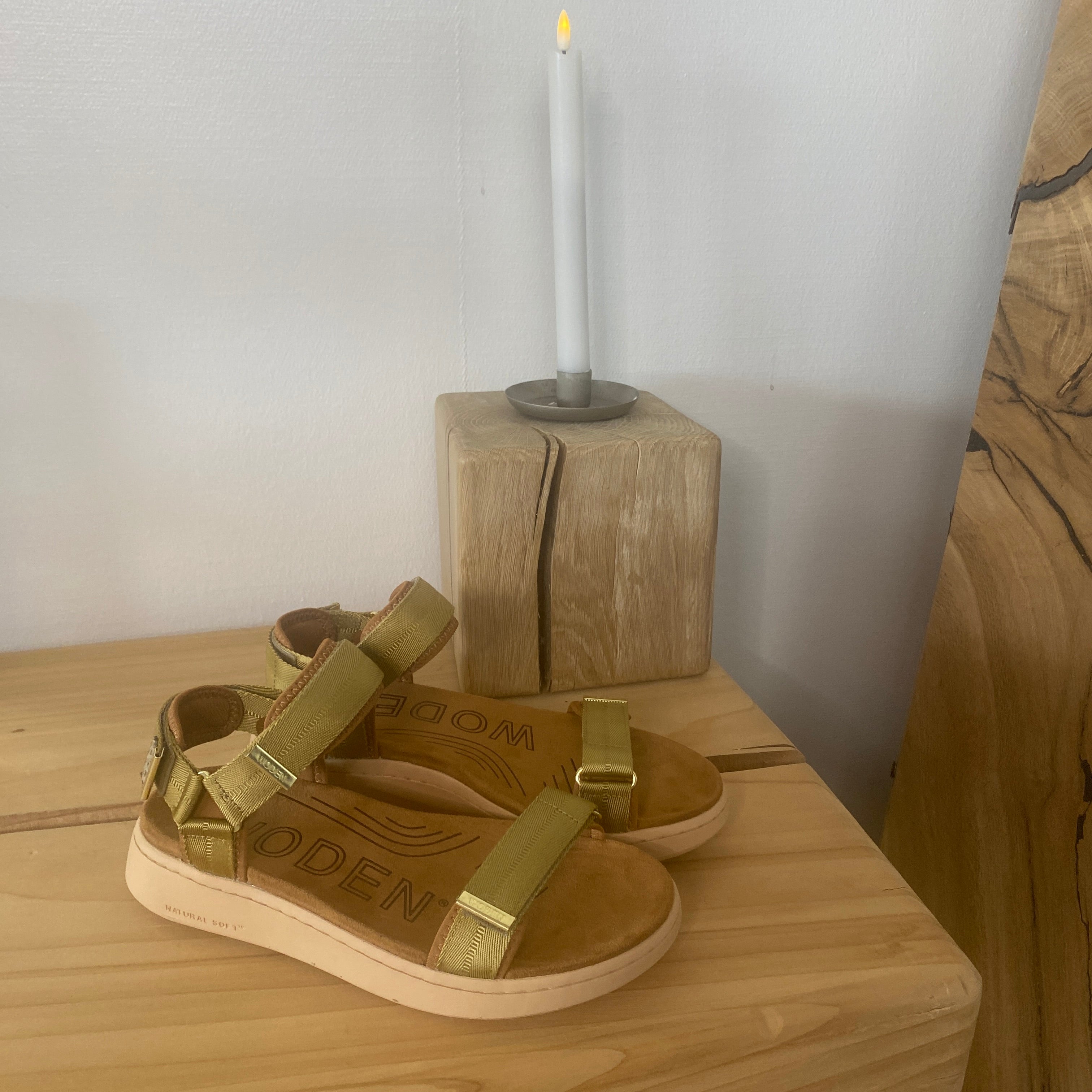 Woden sandal – Khaki (gyllene nyans)