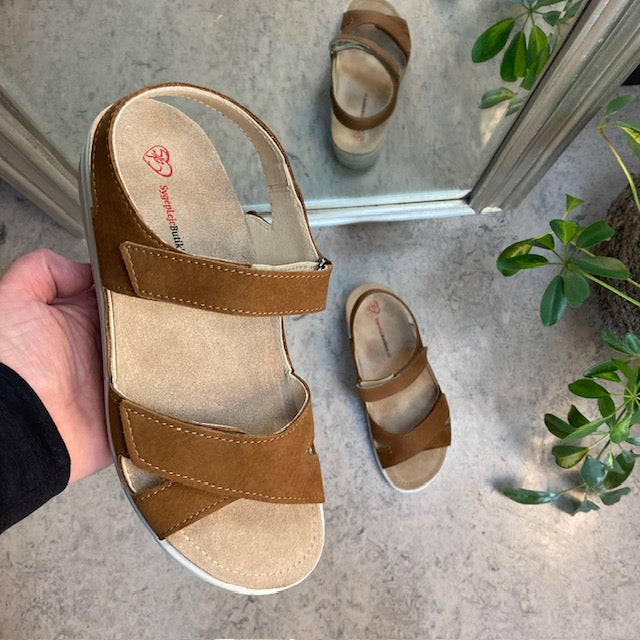 Stötdämpande brun sandal med avtagbar sula