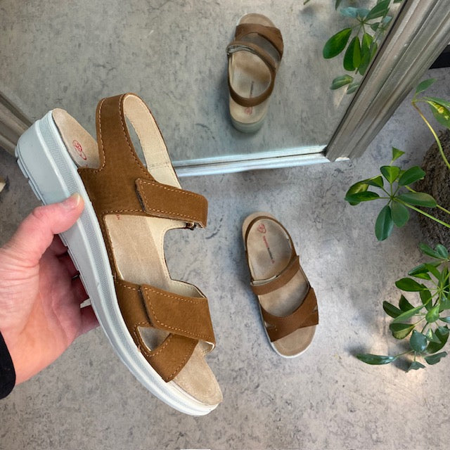 Stötdämpande brun sandal med avtagbar sula