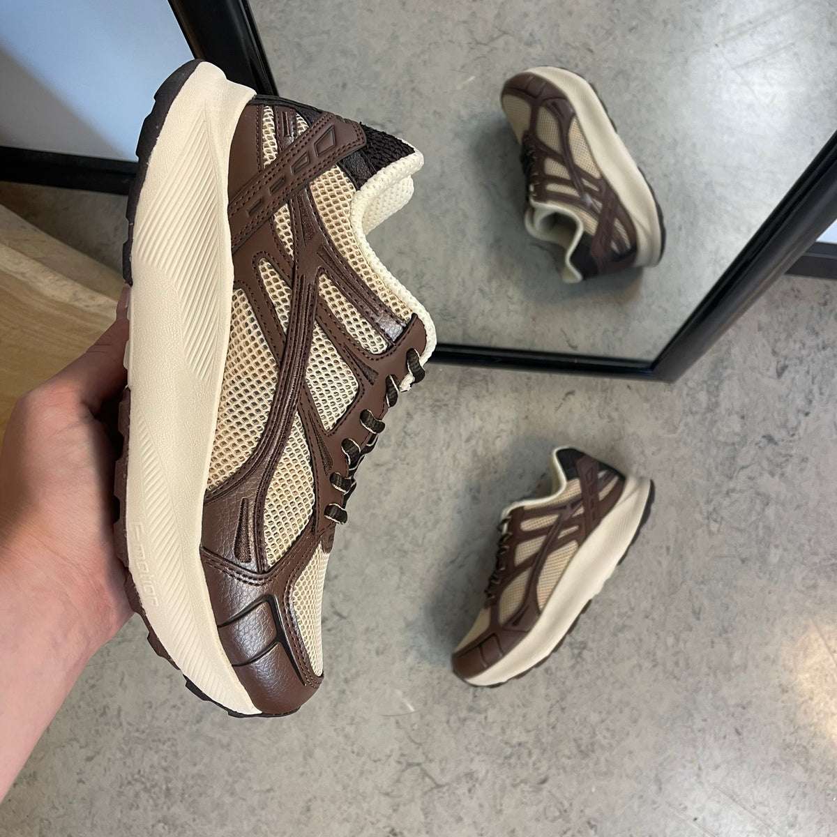 Woden Freja Runner – brun sneaker med lätt rullsula