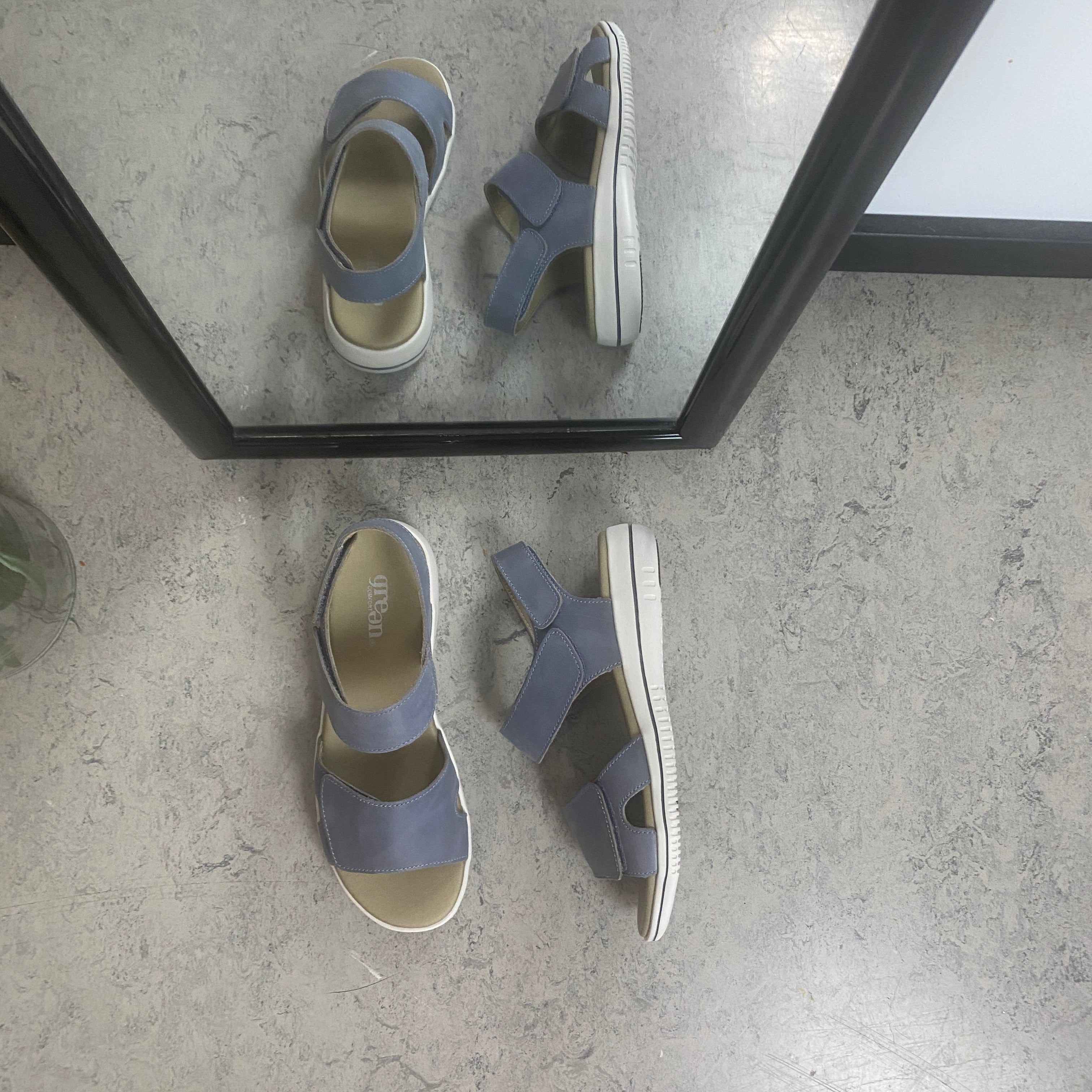Green Comfort Leaf sandal – ljusblå sandal med kardborreband & EnergySole™