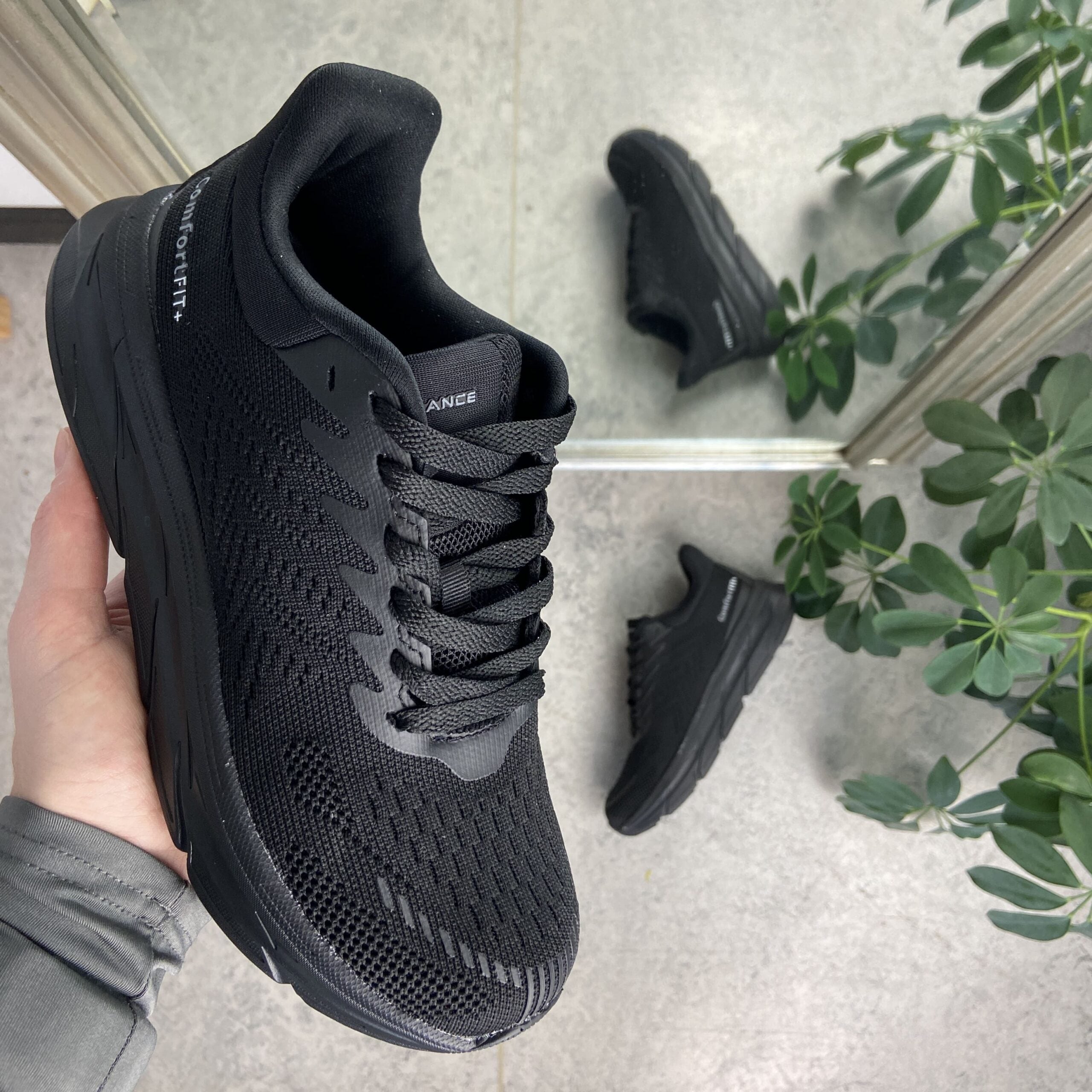 Svarta ComfortFIT-sneakers från Endurance