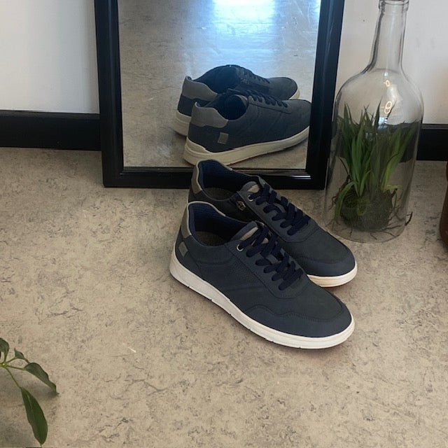 Relife sportig arbetssko i navy med Soft Reflex-system – lätt komfort för långa dagar på fötterna