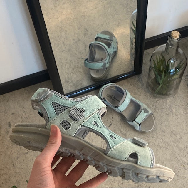 Komfortsandal – Skinnsandal för din vardag