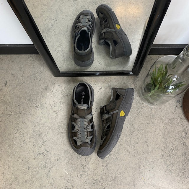 Outdoor-sandal för herr i svart/khaki