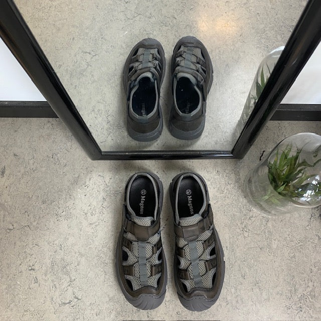 Outdoor-sandal för herr i svart/khaki