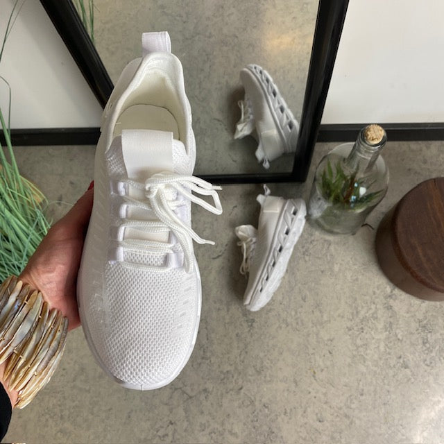 Vita slip-on sneakers med stickad ovandel
