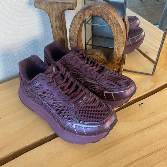 Bordeaux Woden-sneaker med bra passform