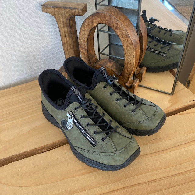 Olivgrön Rieker slip-on sneakers