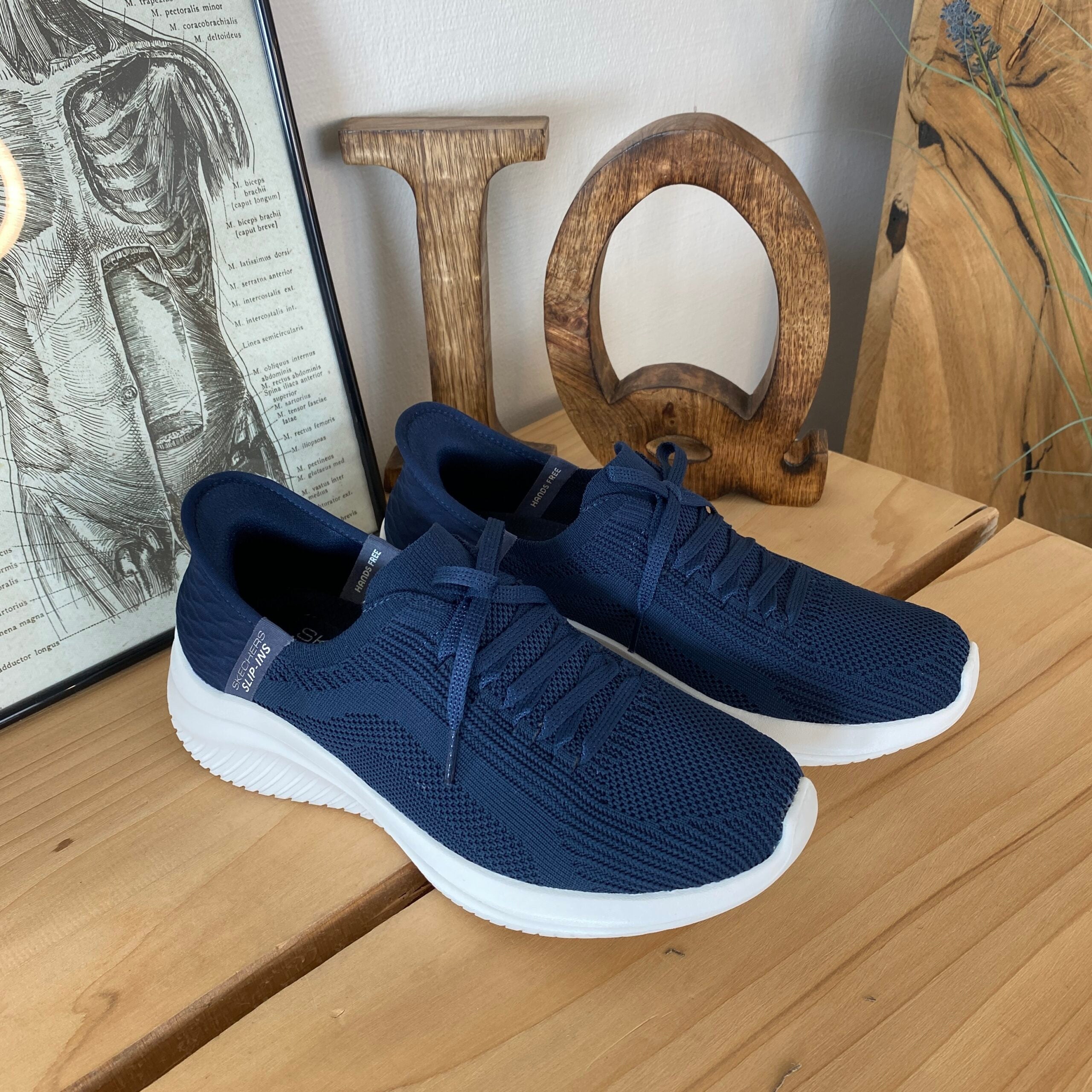 Mörkblå Skechers Slip-ins med fotvalvsstöd