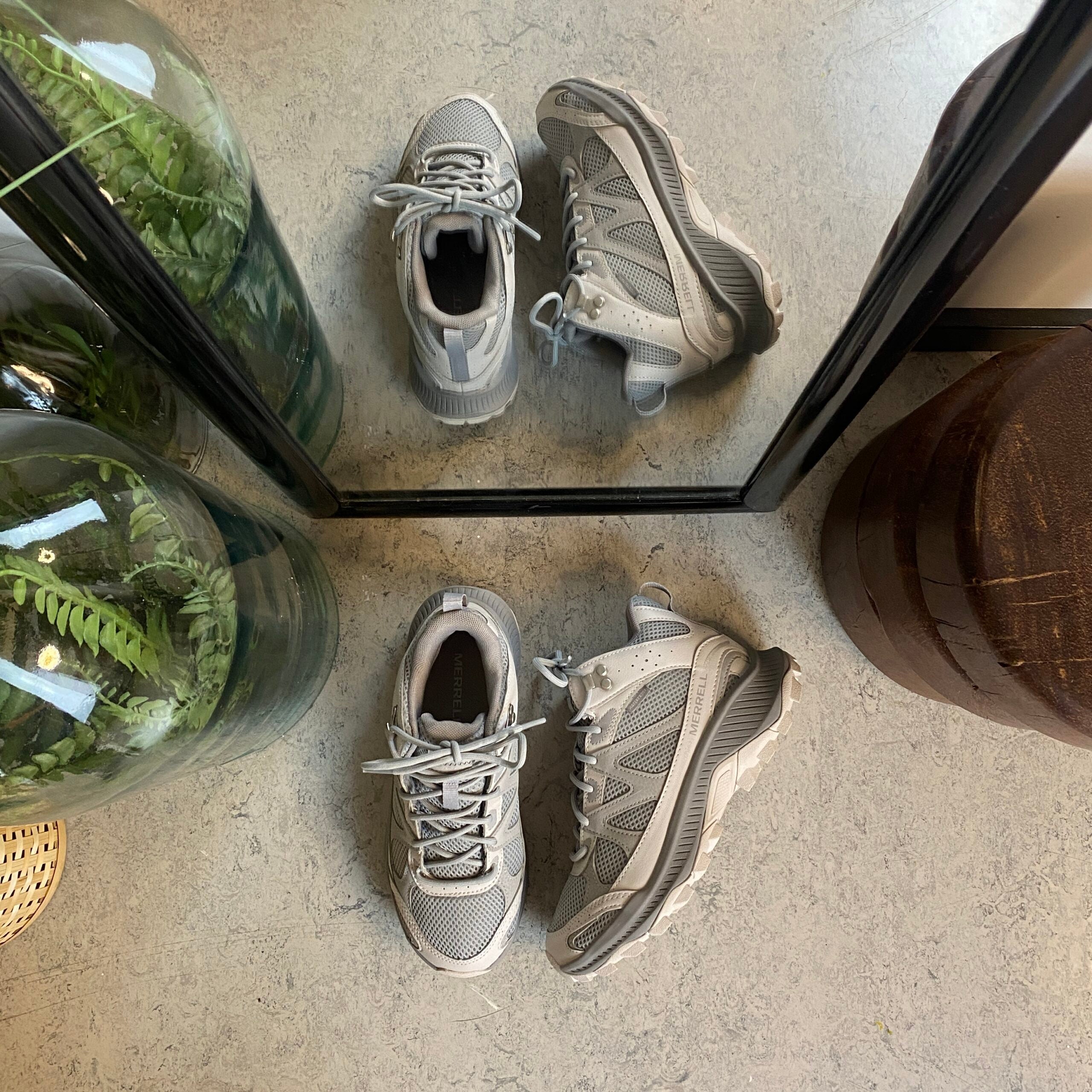 Vattentät Merrell vandringssko med andningsbart mesh och stel gång