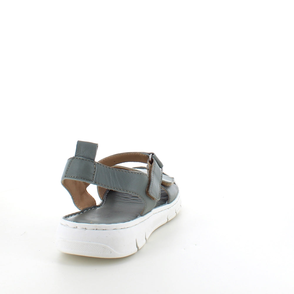 Mjuk och flexibel lädersandal i grön från Relaxshoe