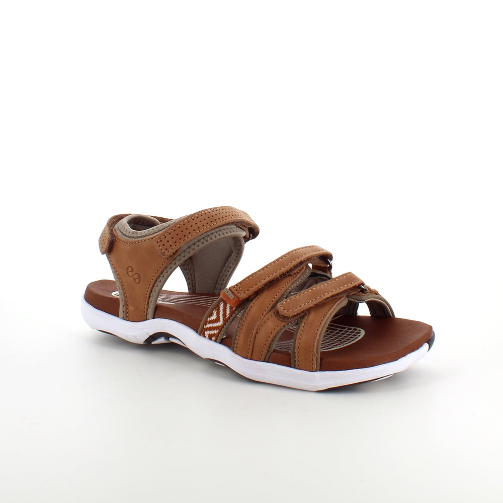 Brun sandal från Green Comfort med fyra justerbara remmar