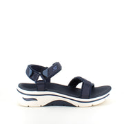 Skechers GO WALK Sandal i navy – bekväm sandal med hålfotsstöd & stötdämpning
