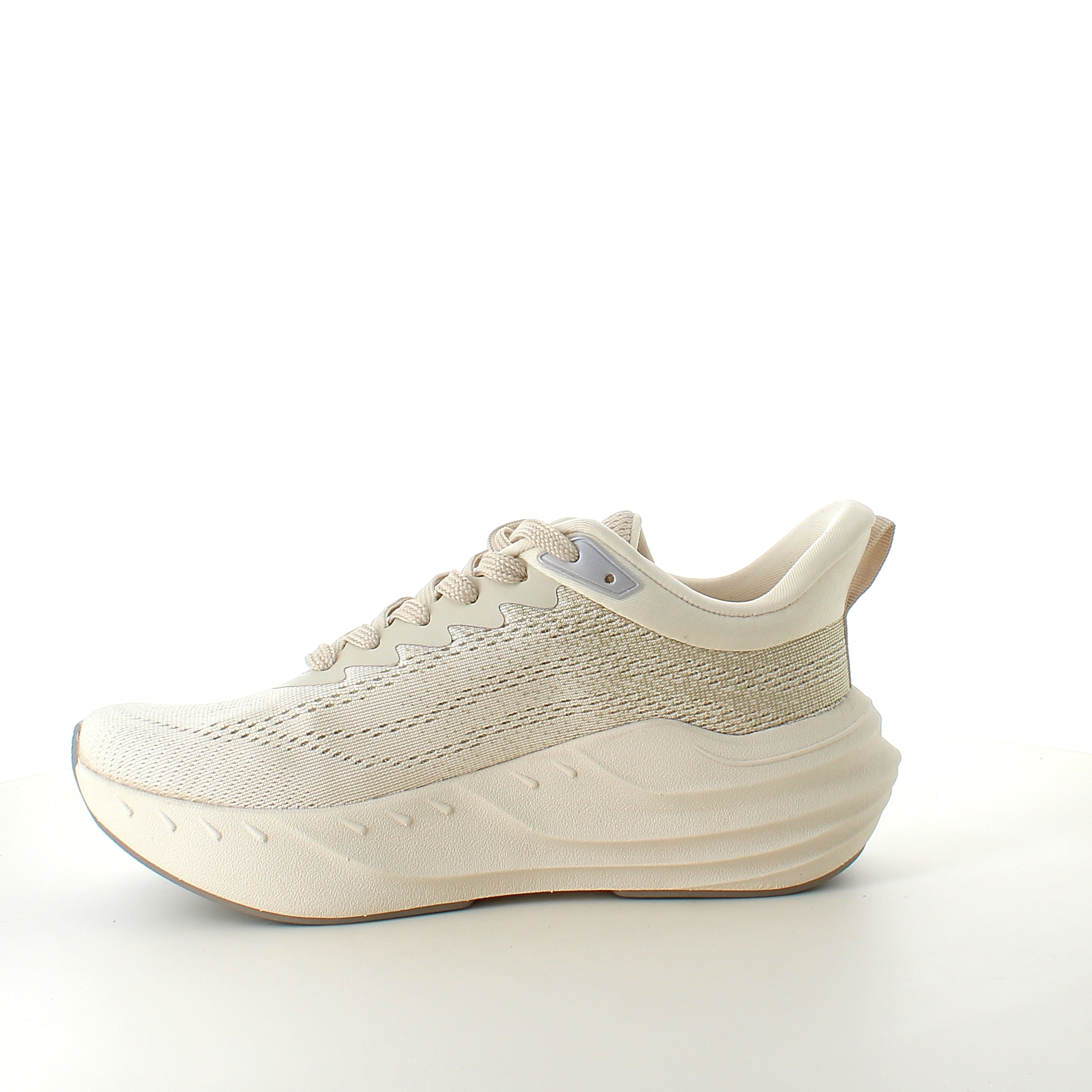 Beige sko med rullad sula – SSKbutiken.se