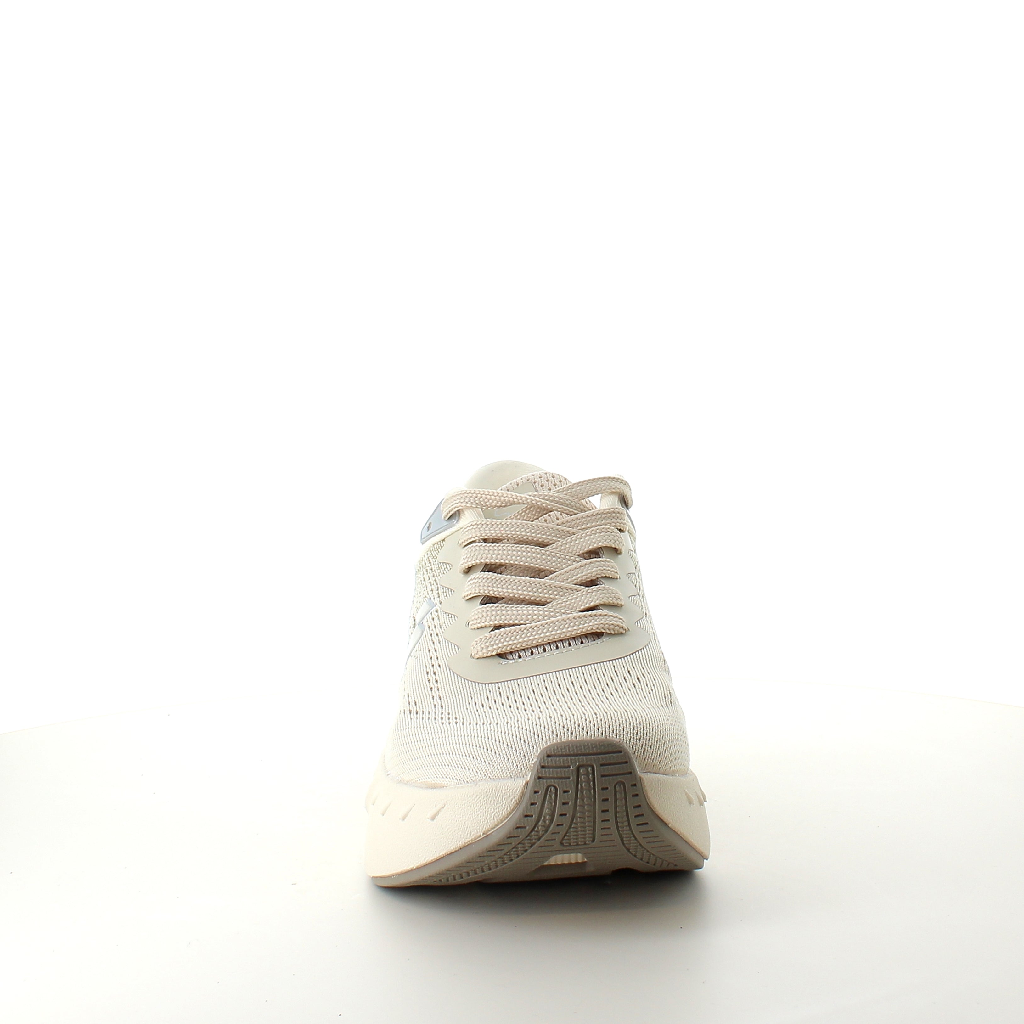 Beige sko med rullad sula – SSKbutiken.se
