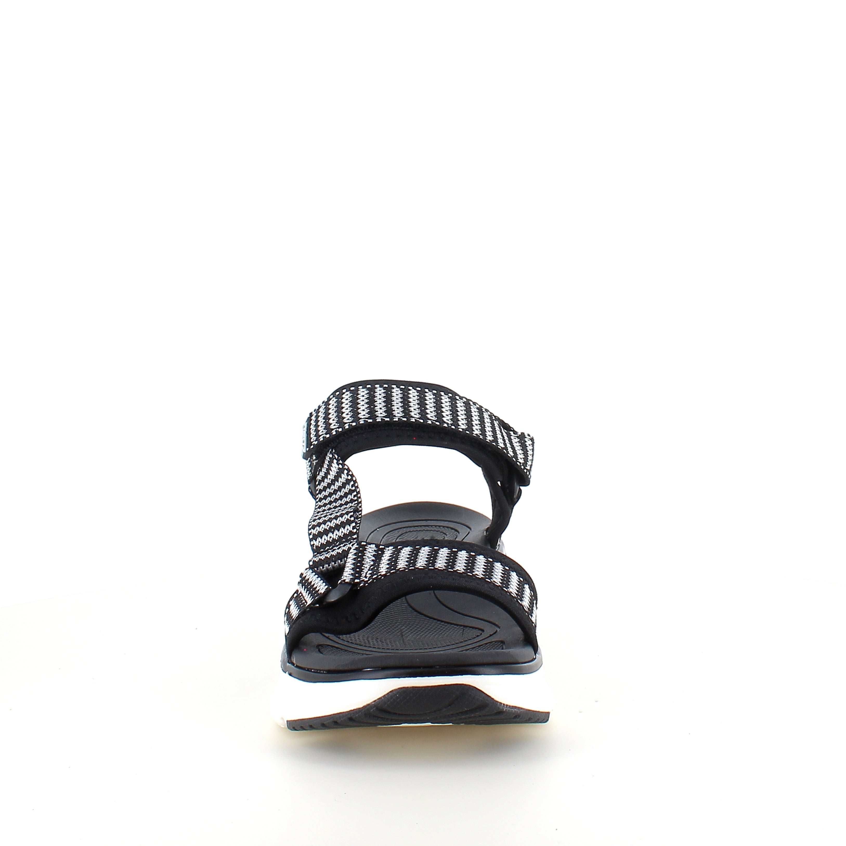 Cruz sandal i svart – stabil komfort i klassisk design