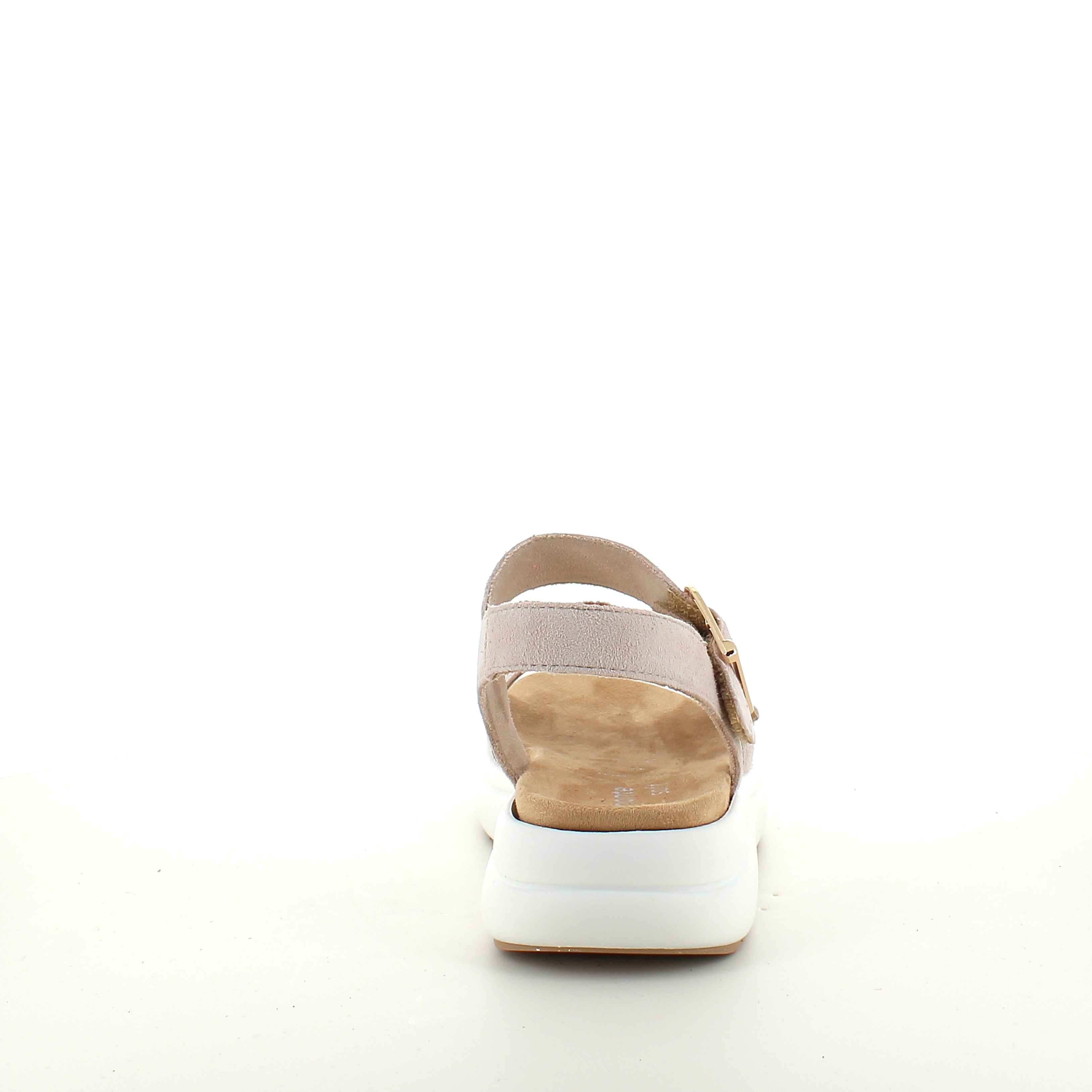Remonte sandal i beige med vit sula – komfort och flexibilitet upp till storlek 45