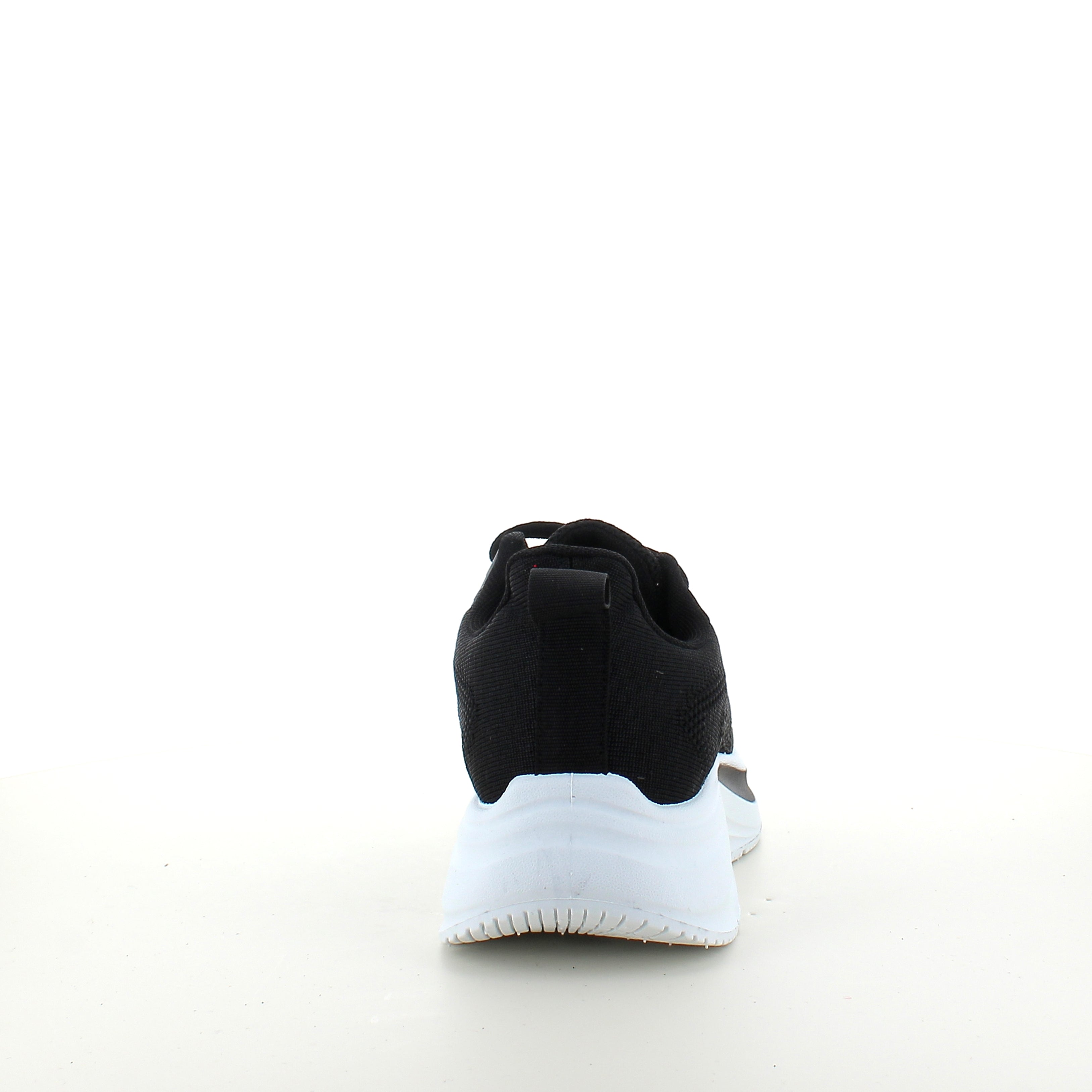 Svart lättvikts-sneaker med stötdämpning och andningsbart mesh