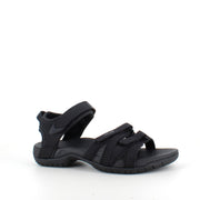 Teva Tirra – smart svart sandal från Teva med bra fotvalvsstöd