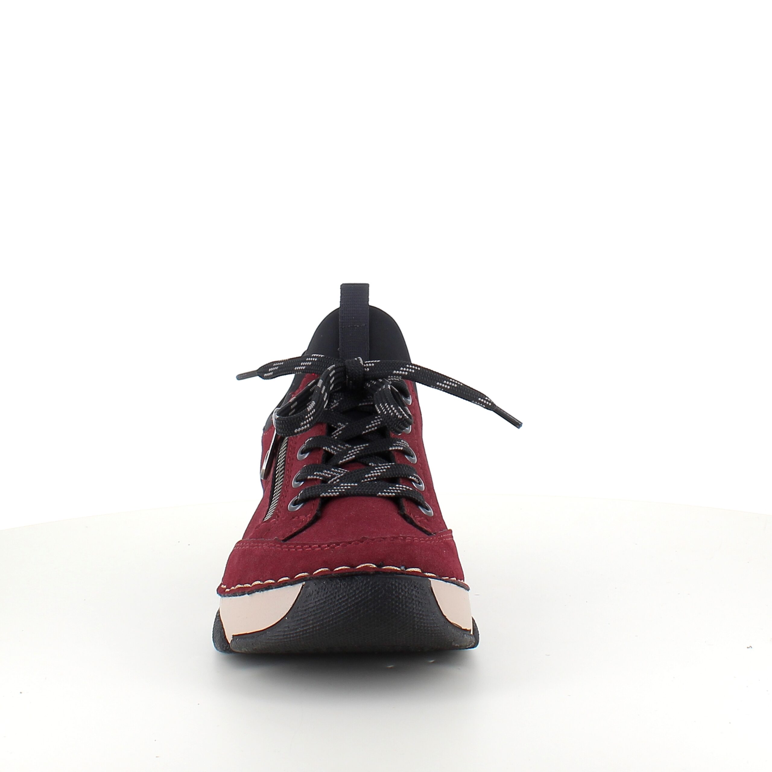 Bordeaux sneakers från Rieker med god stötdämpning