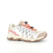Flexibla beige sneakers med elastiska snören