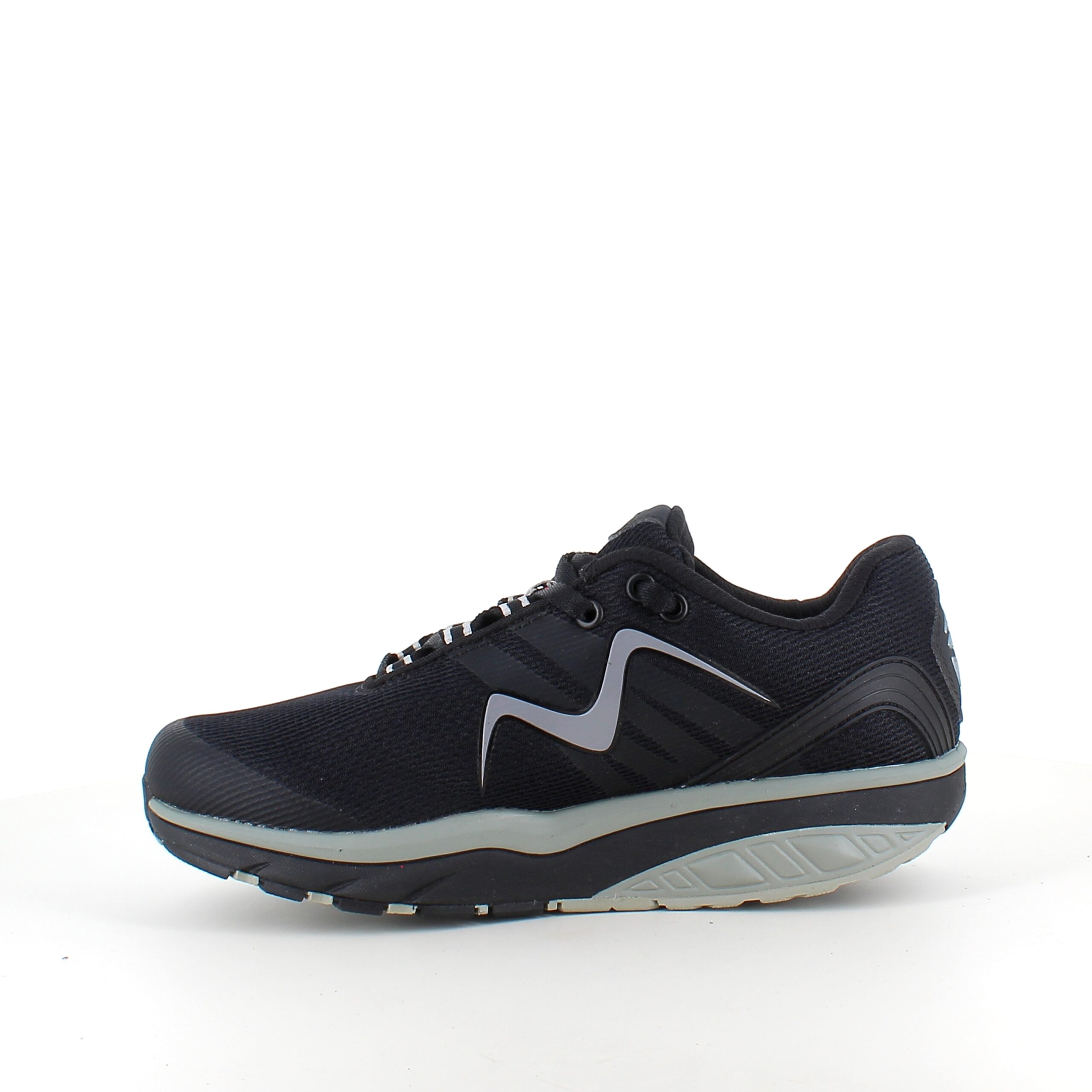 MBT Leasha sneakers i svart